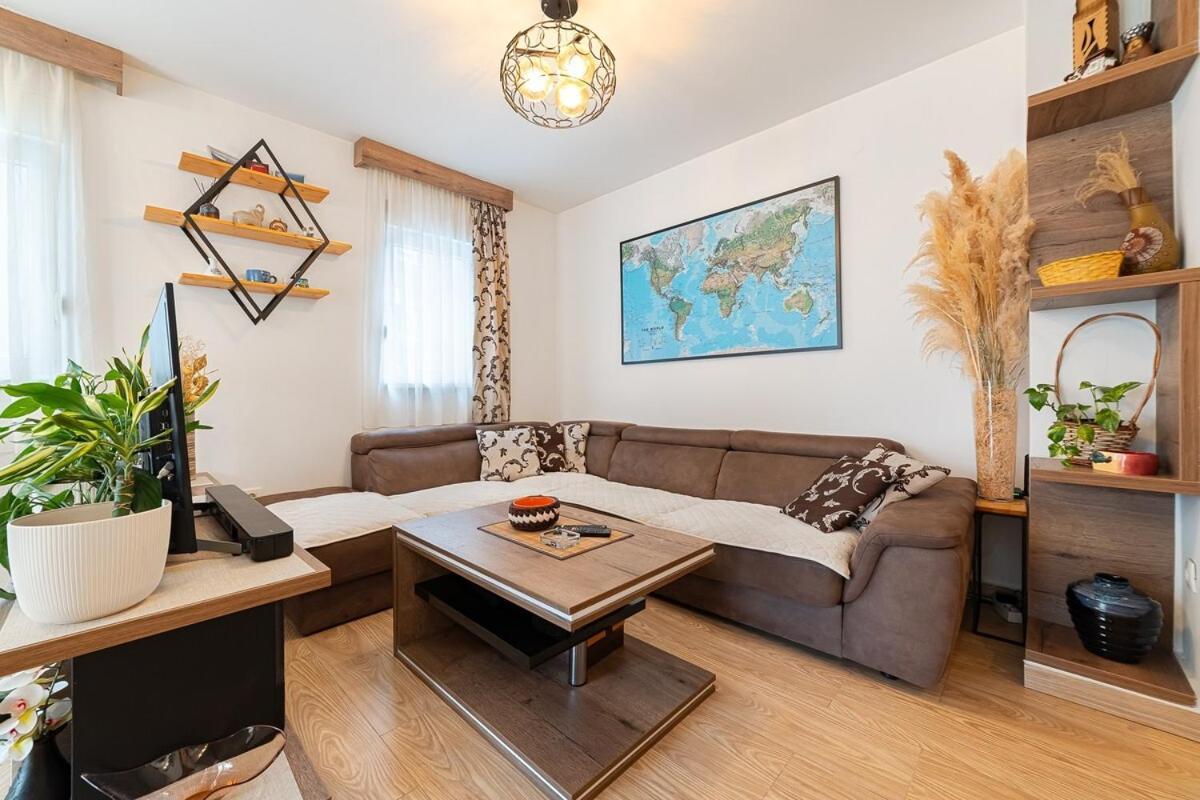 Aurora Apartamento Budva